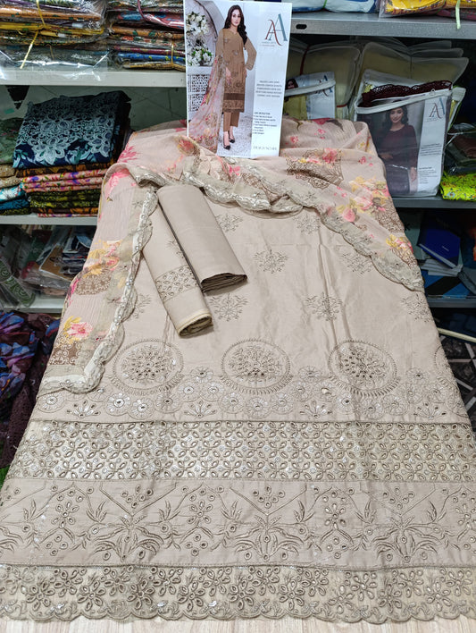 LUXURY LAWN CHICKENKARI D03